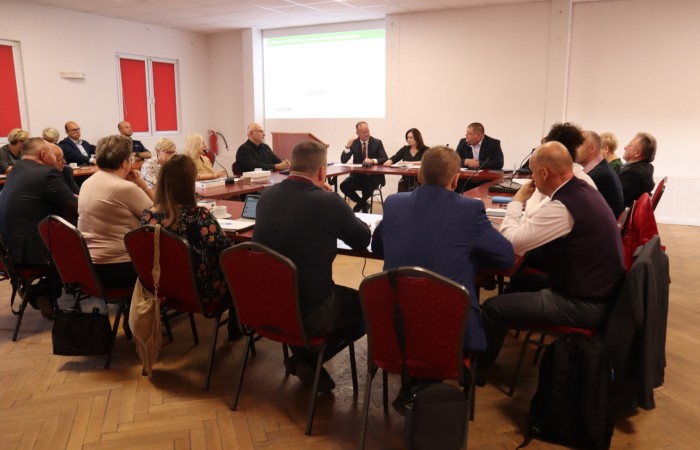 zdjęcie radnych podczas sesji