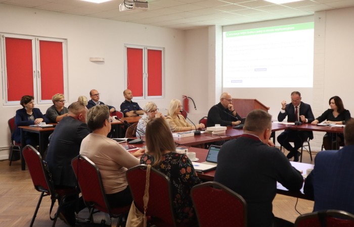 zdjęcie radnych podczas sesji