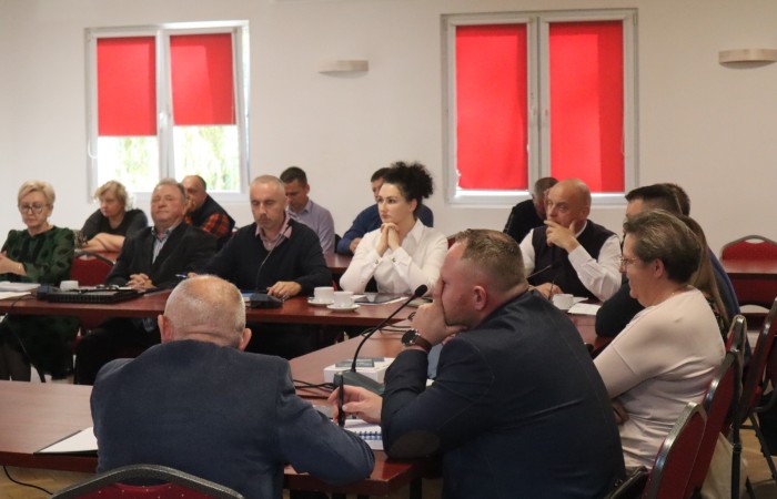 zdjęcie radnych podczas sesji