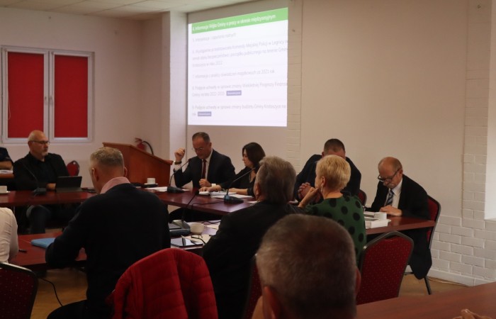 zdjęcie radnych podczas sesji