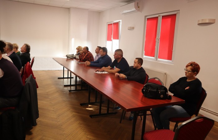 zdjęcie radnych podczas sesji