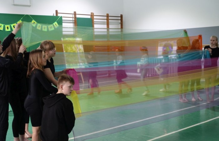 Przedstawienie prowadzone przez uczniów SP w Krotoszycach